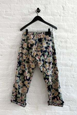 X-BF - Black Floral