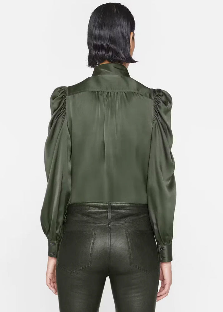 Gillian - Surplus