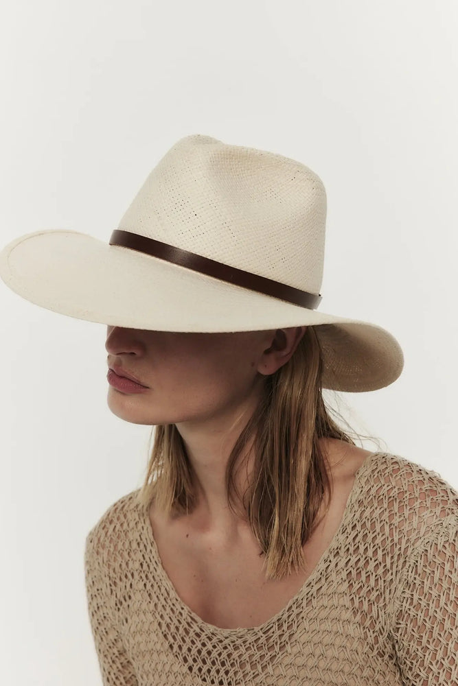 Judith - Natural